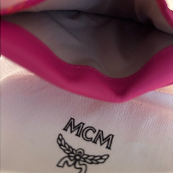 MCM Visetos Card Case - Picture 4 of 7